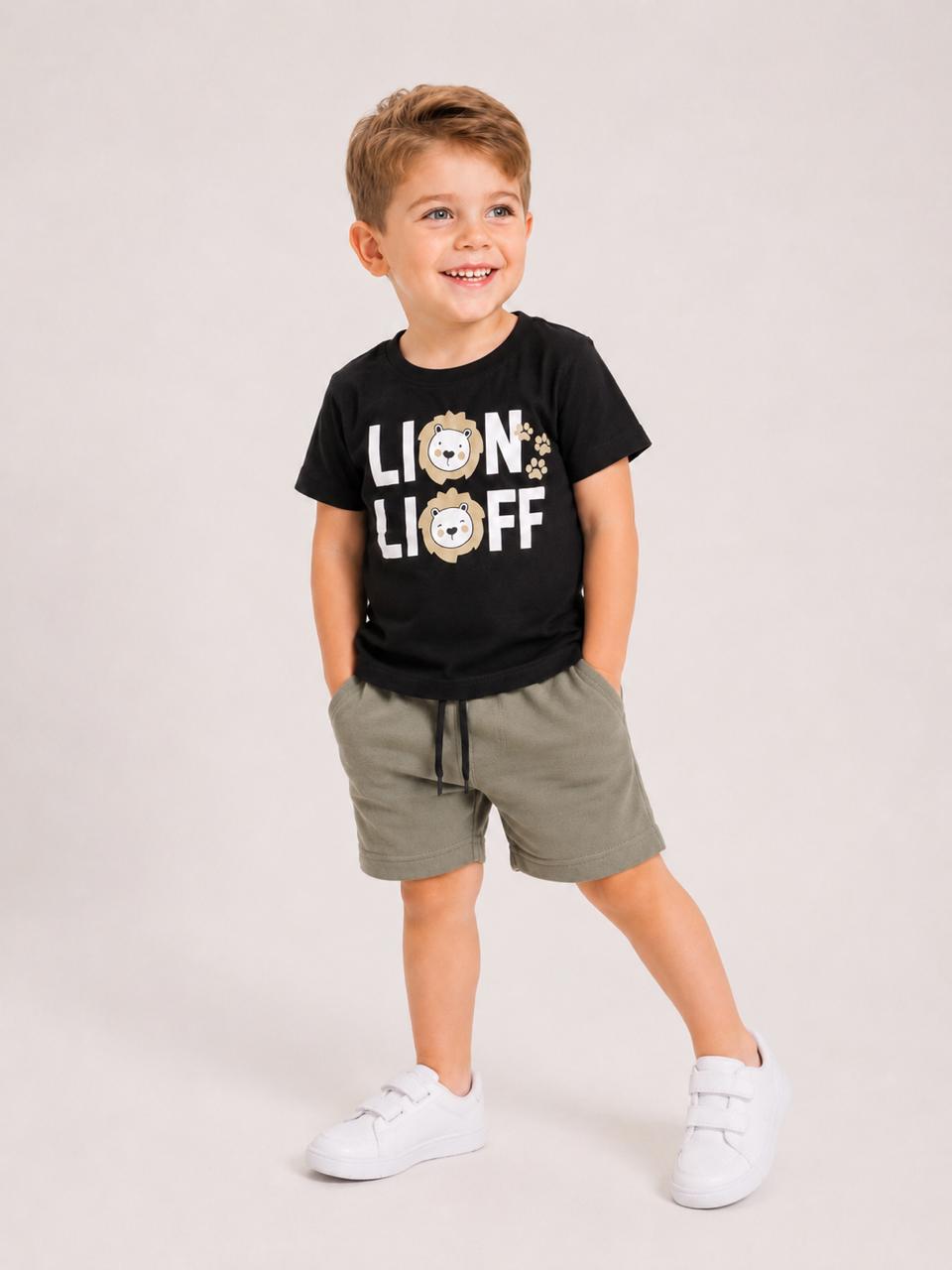 Conjunto infantil masculino Lion: camiseta preta com estampa Lion e bermuda verde militar em moletom
