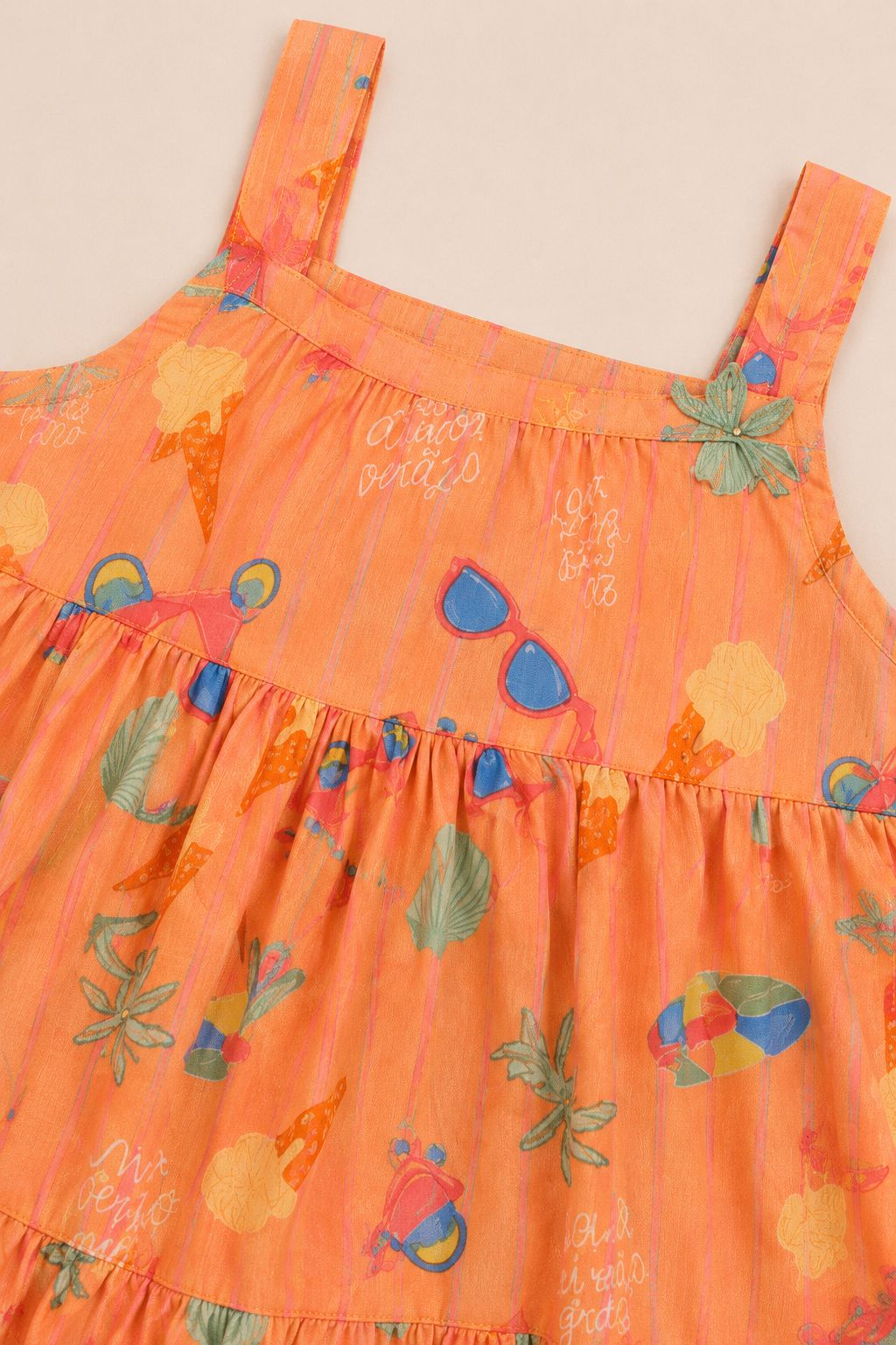 Vestido infantil laranja com estampa exclusiva de verão